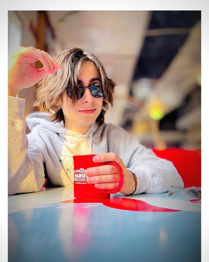 Aidan Gallagher,