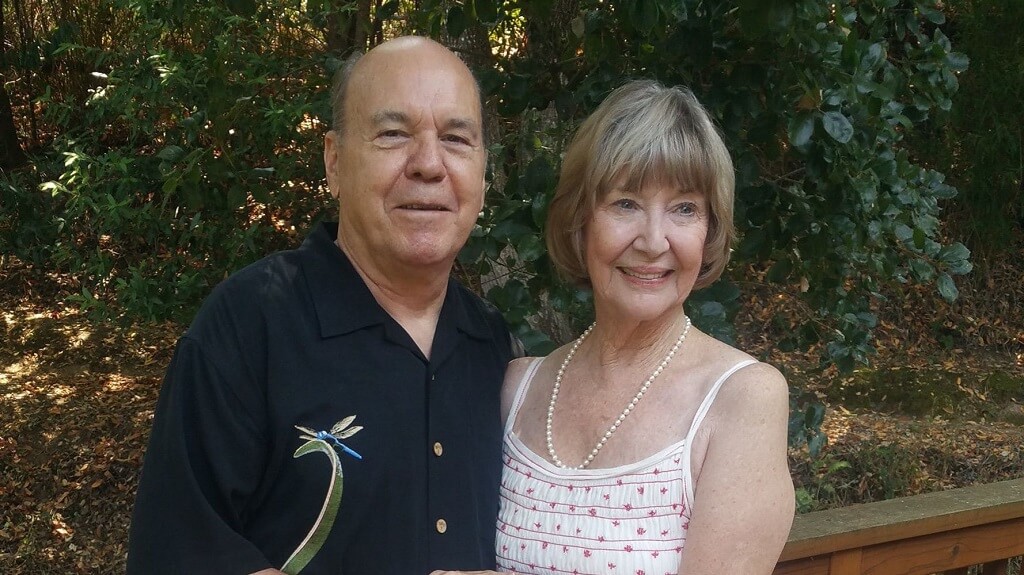 Imagen de Charlotte Stewart con un hombre