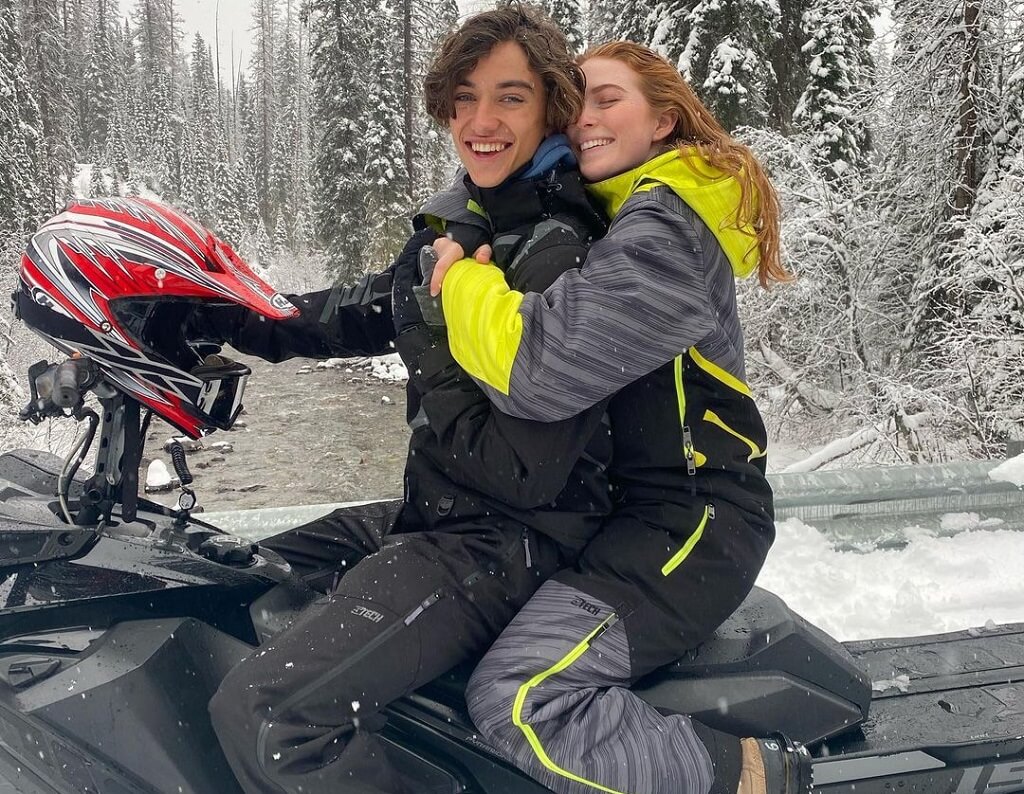 Gavin Casalegno novia Larsen Thompson